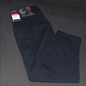 Legendary Nike tight fit leggings